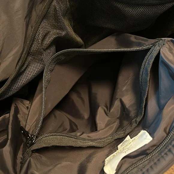 Offline by Aerie Quilted Bag - Picture 8 of 10